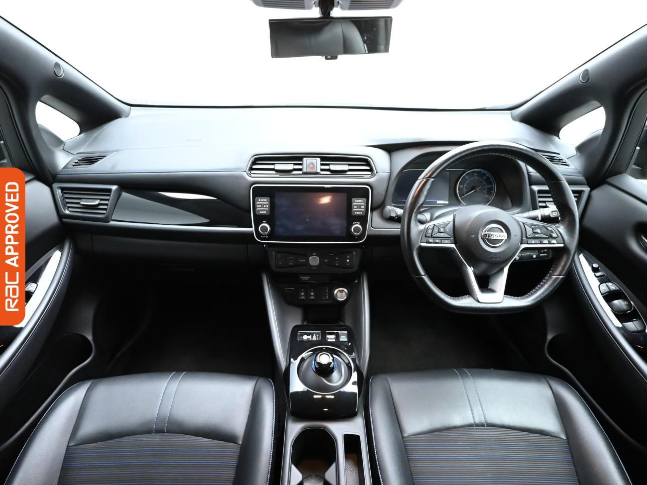 Used Nissan Leaf 2021 for sale - 76274765: Photo 2