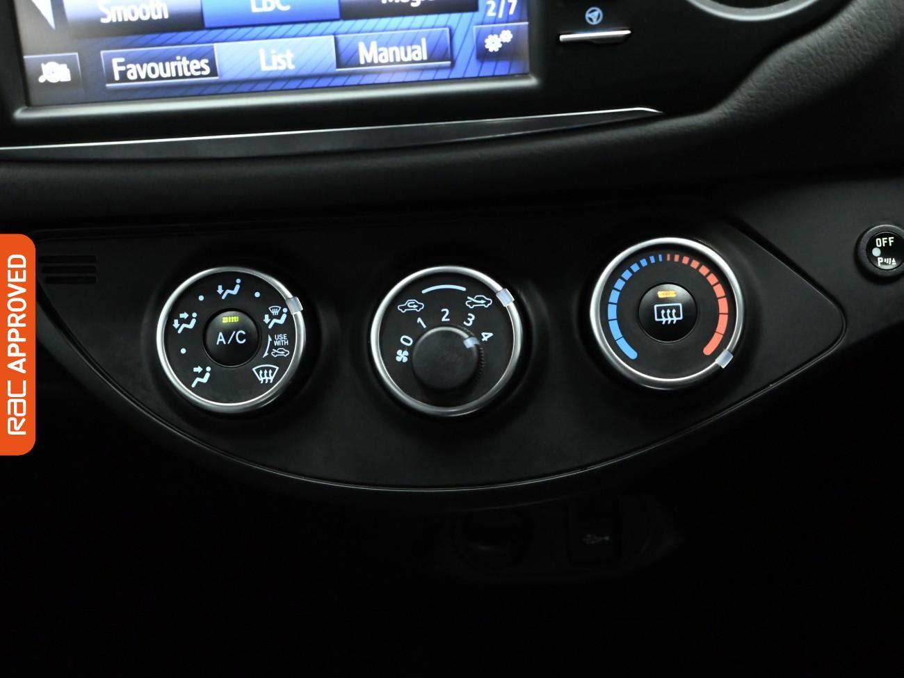 Used Toyota Yaris 2018 for sale - 76739557: Photo 17