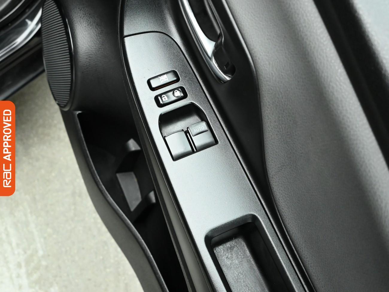 Used Toyota Yaris 2018 for sale - 76739557: Photo 25