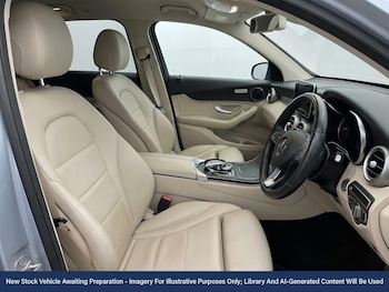 Used Mercedes-Benz GLC 2017 for sale - 77340704: Photo