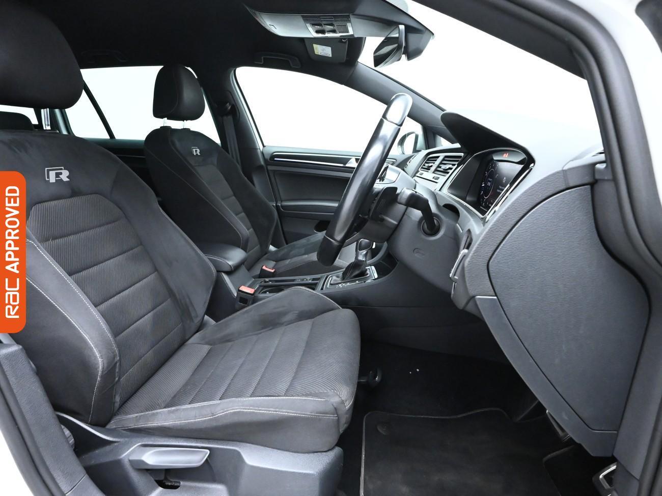 Used Volkswagen Golf 2019 for sale - 75651102: Photo 11