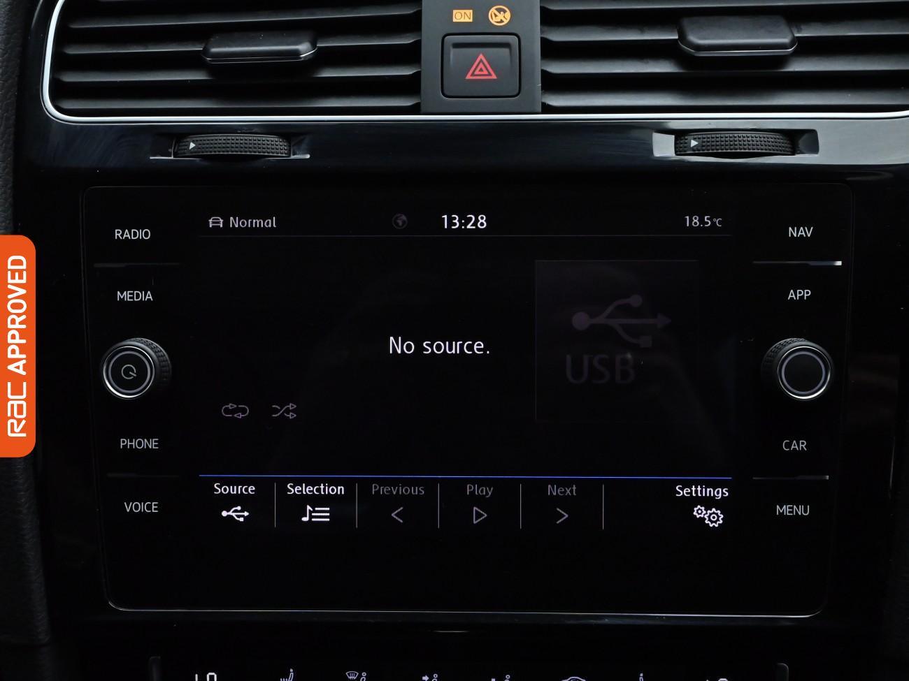 Used Volkswagen Golf 2019 for sale - 75651102: Photo 18