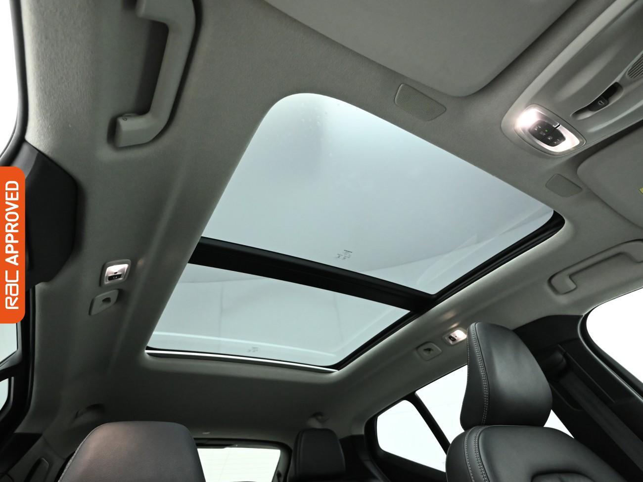 Used Volvo XC40 2021 for sale - 77013982: Photo 3