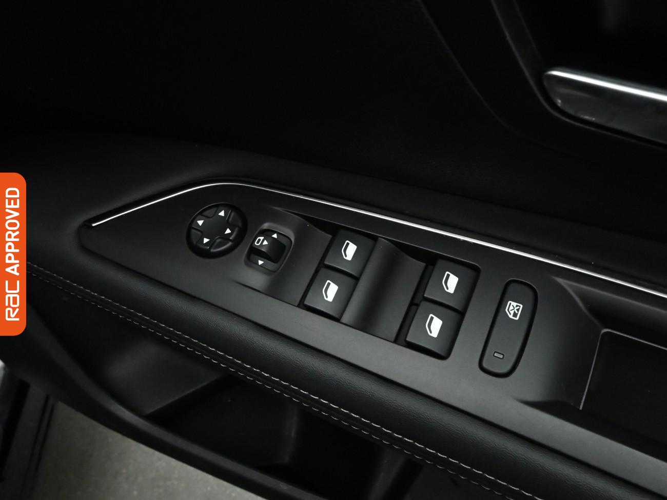 Used Peugeot 3008 2018 for sale - 76863148: Photo 24