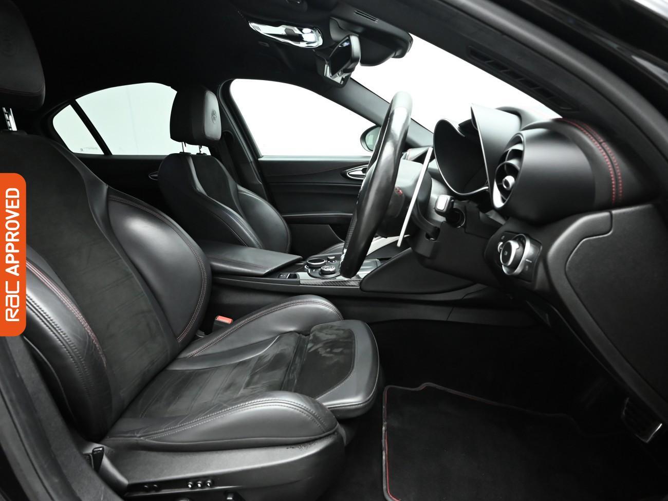 Used Alfa Romeo Giulia 2017 for sale - 77535279: Photo 11