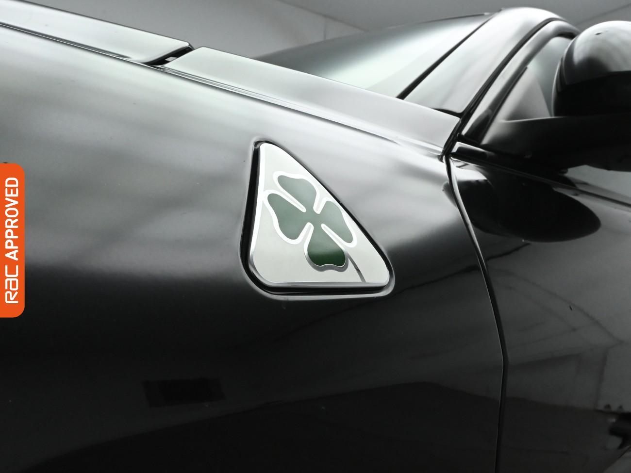 Used Alfa Romeo Giulia 2017 for sale - 77535279: Photo 15