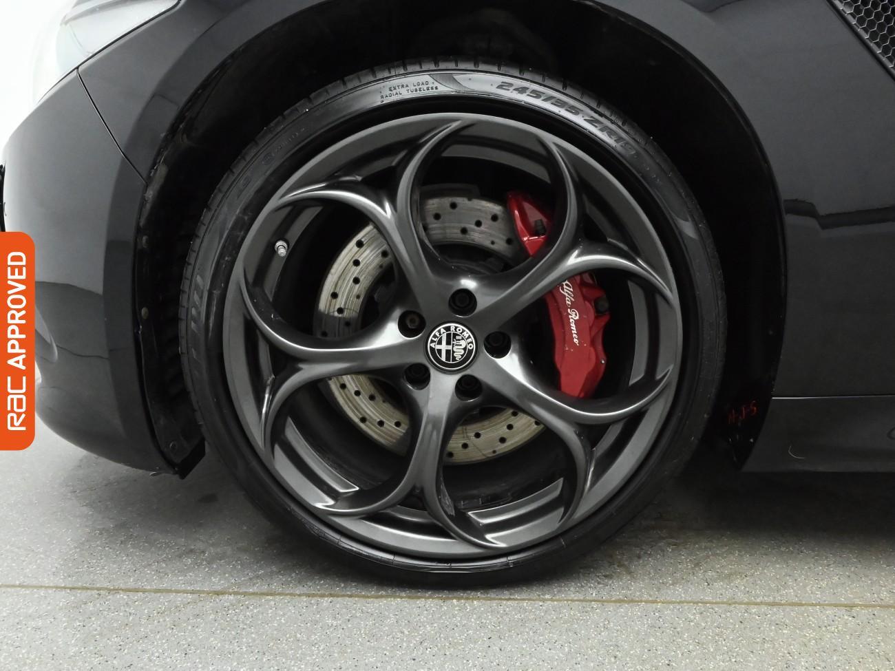 Used Alfa Romeo Giulia 2017 for sale - 77535279: Photo 30