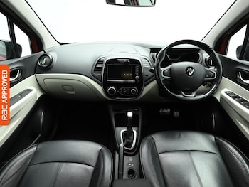 Used Renault Captur 2020 for sale - 77589472: Photo