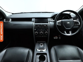 Used Land Rover Discovery Sport 2018 for sale - 78016069: Photo