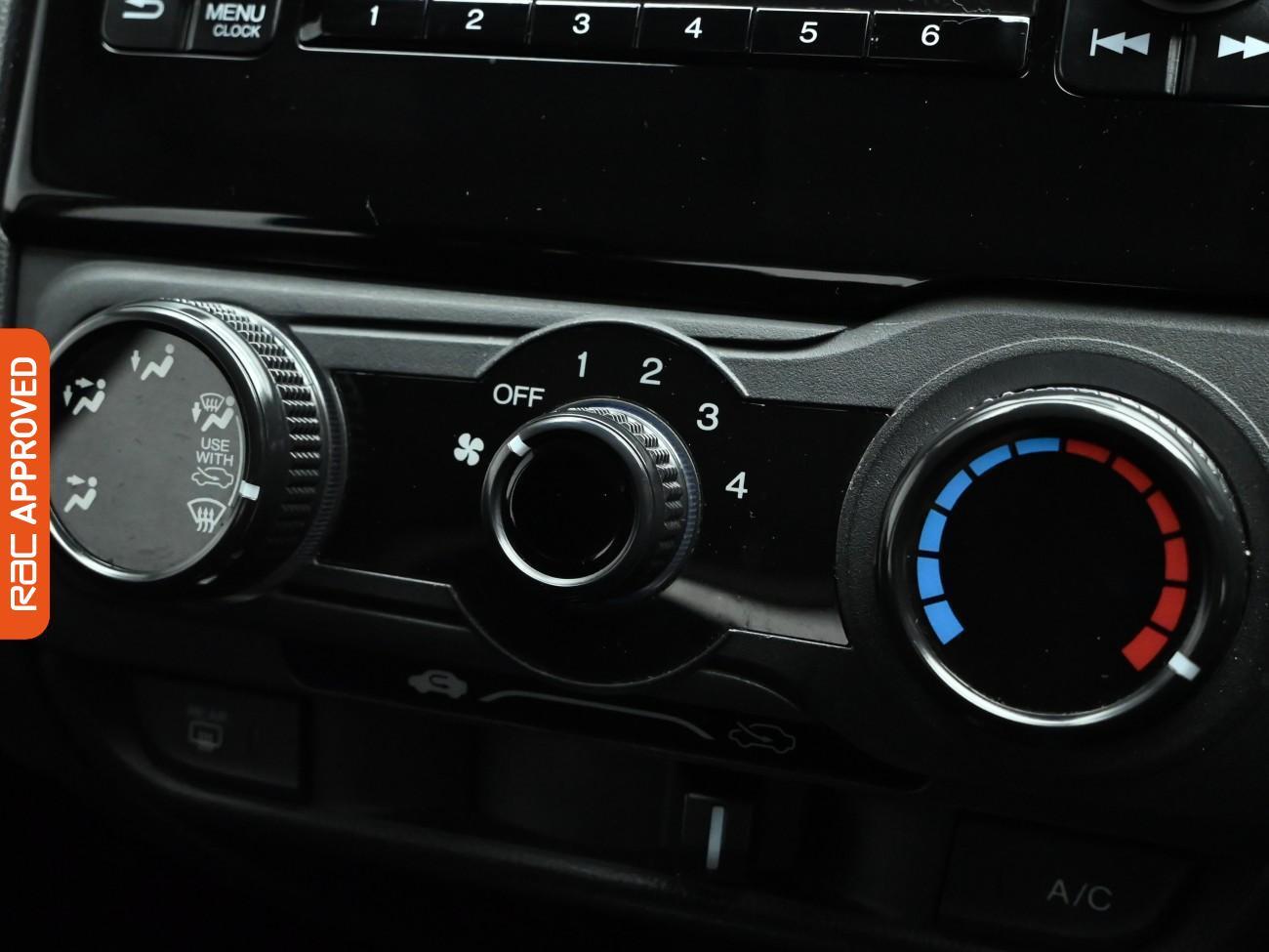 Used Honda Jazz 2019 for sale - 76629864: Photo 15