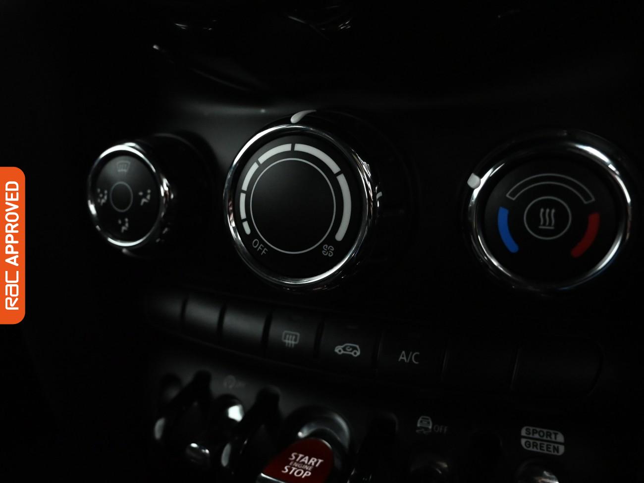 Used MINI Hatch 2021 for sale - 76819969: Photo 17