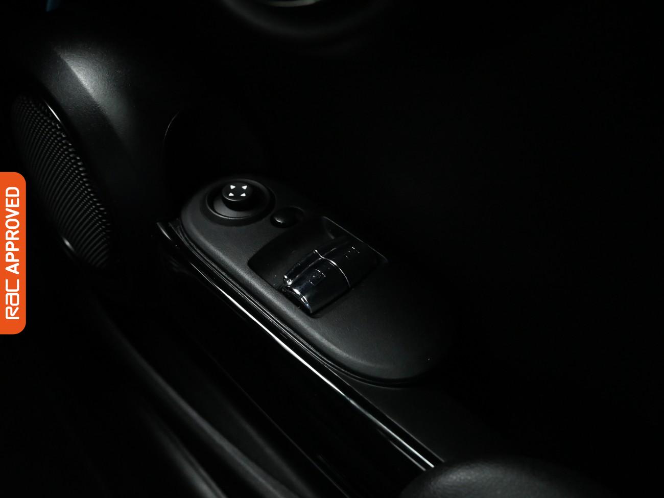 Used MINI Hatch 2021 for sale - 76819969: Photo 23