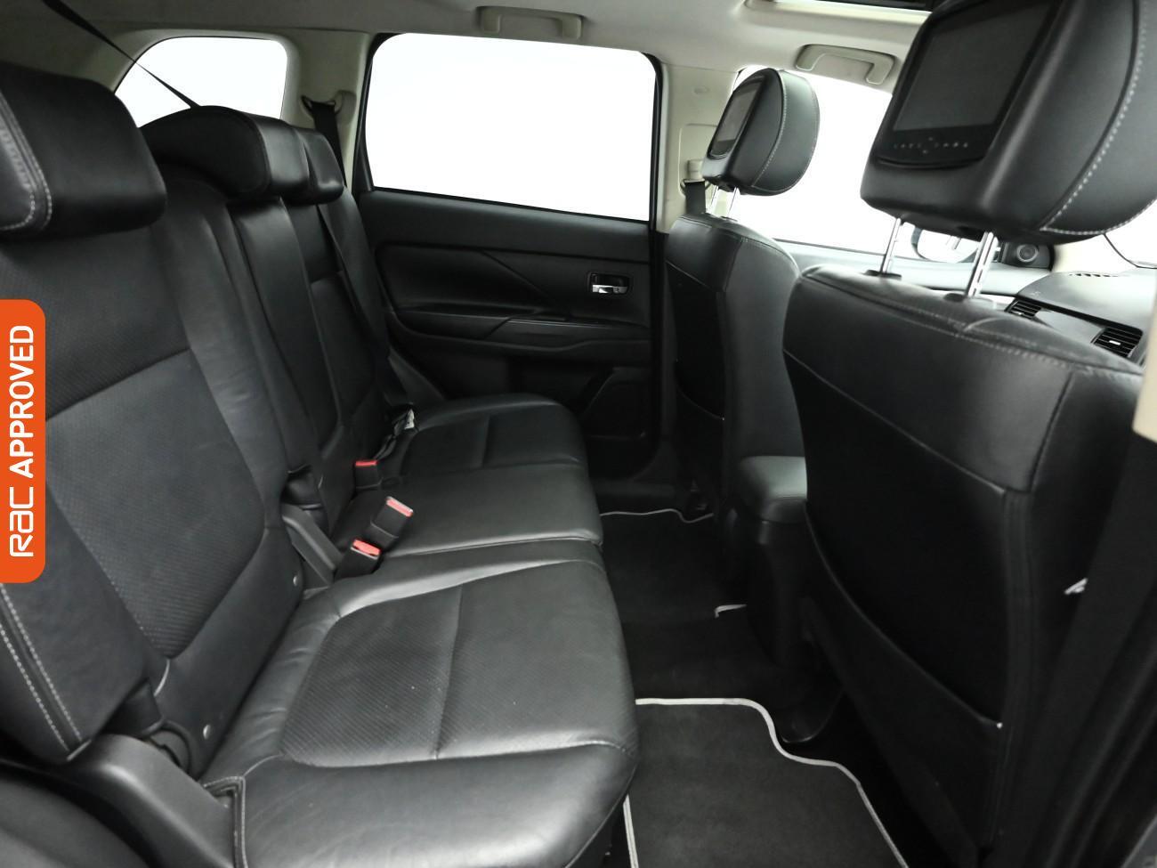 Used Mitsubishi Outlander 2016 for sale - 76782877: Photo 13