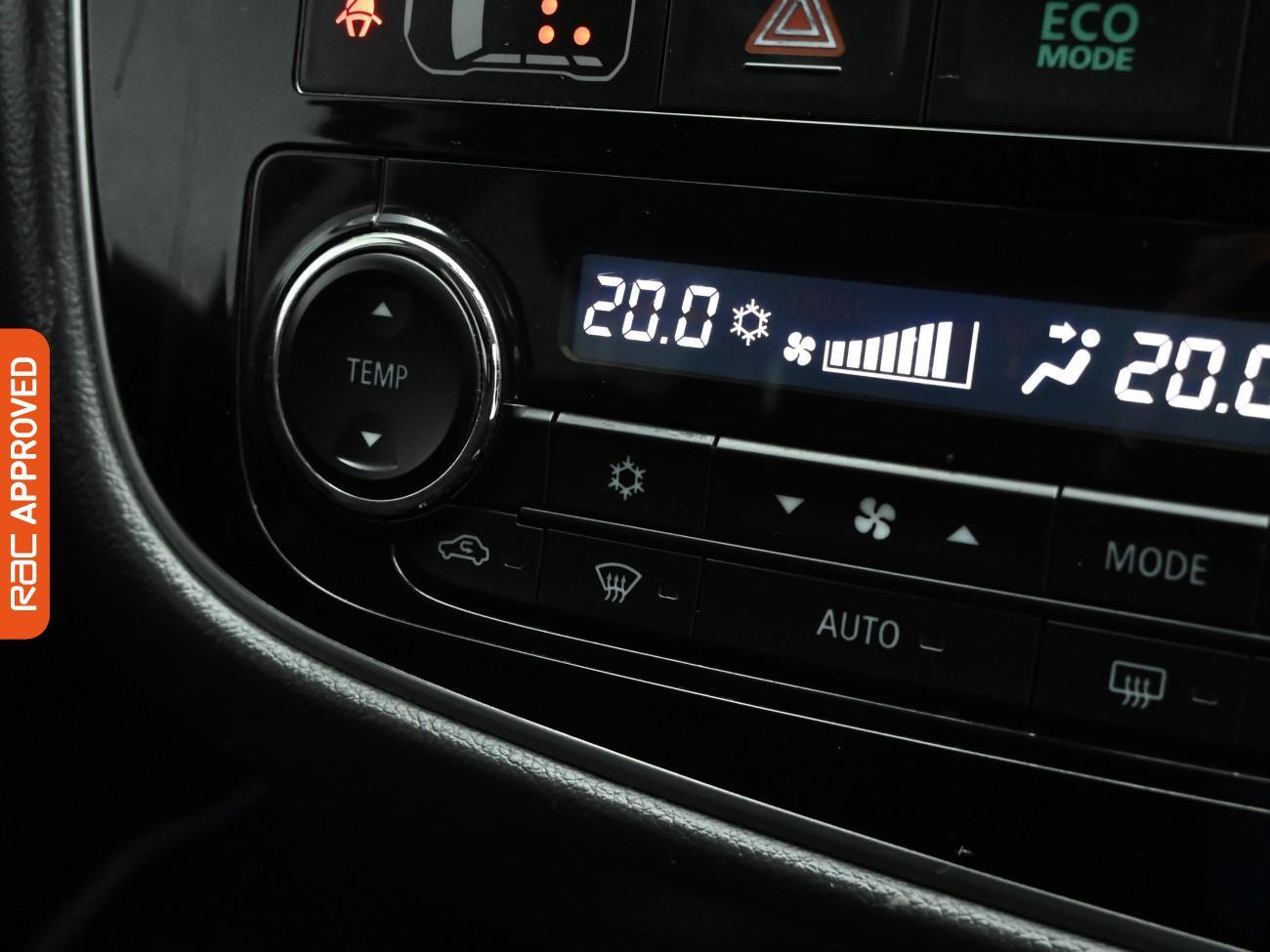 Used Mitsubishi Outlander 2016 for sale - 76782877: Photo 24