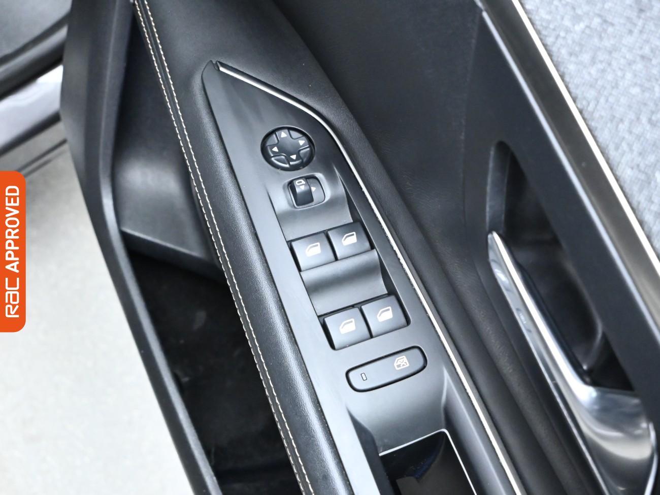 Used Peugeot 3008 2019 for sale - 77935604: Photo 25