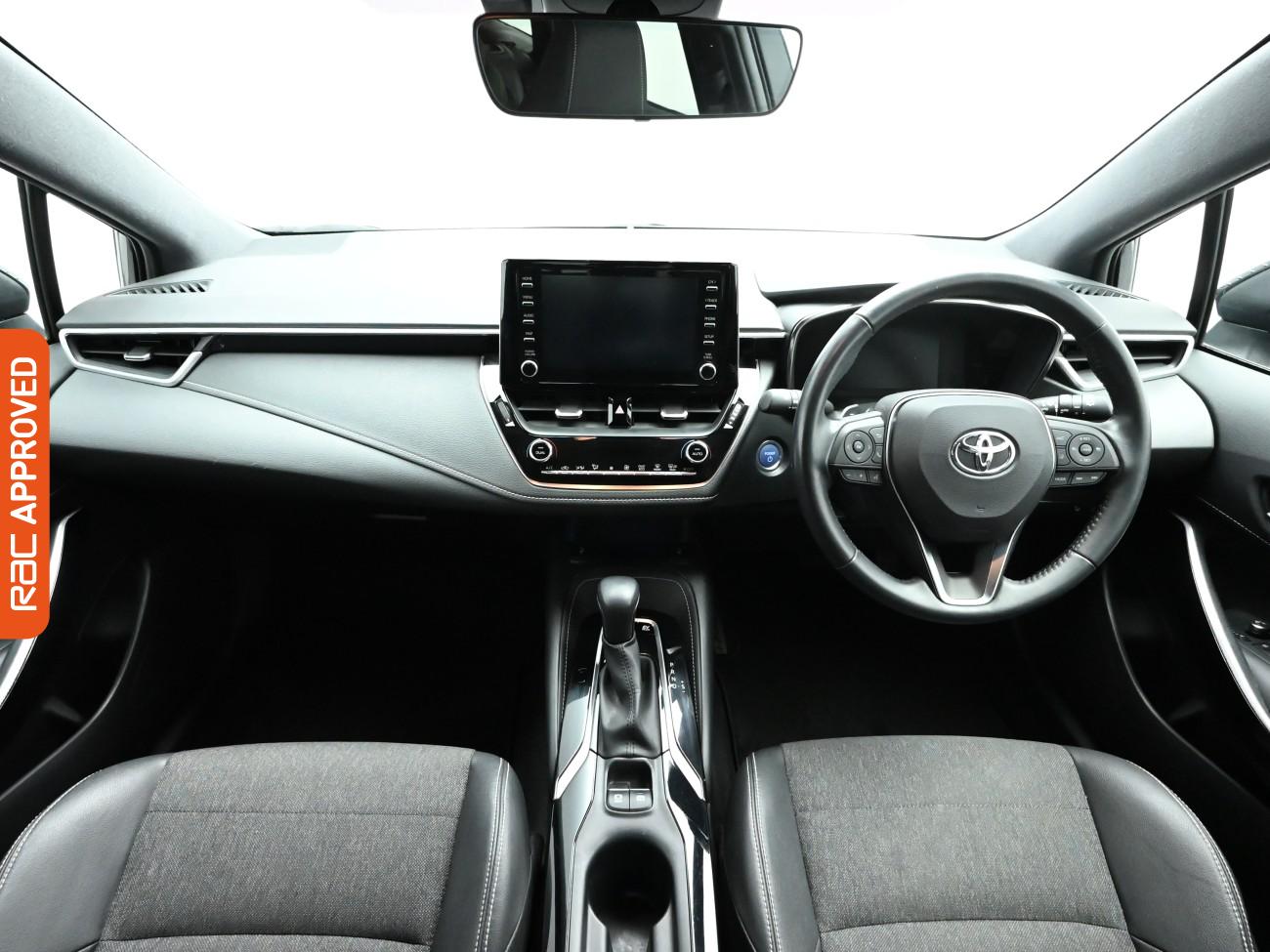 Used Toyota Corolla 2021 for sale - 77076764: Photo 2