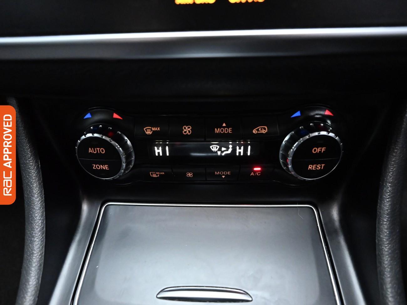 Used Mercedes-Benz GLA 2019 for sale - 76411560: Photo 16