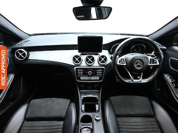 Used Mercedes-Benz GLA 2019 for sale - 76411560: Photo