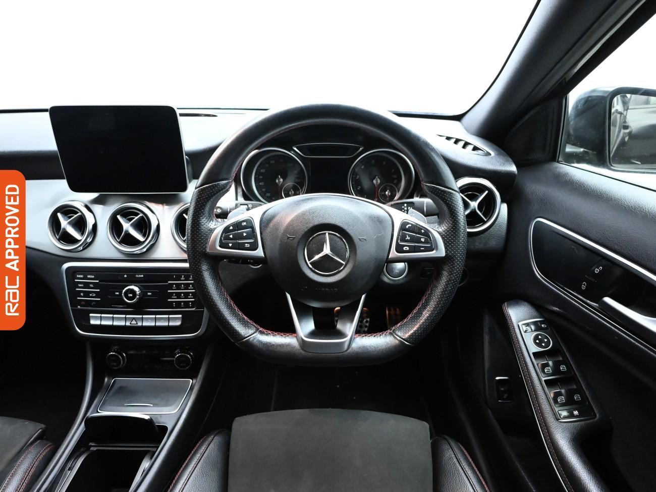 Used Mercedes-Benz GLA 2019 for sale - 76411560: Photo 9