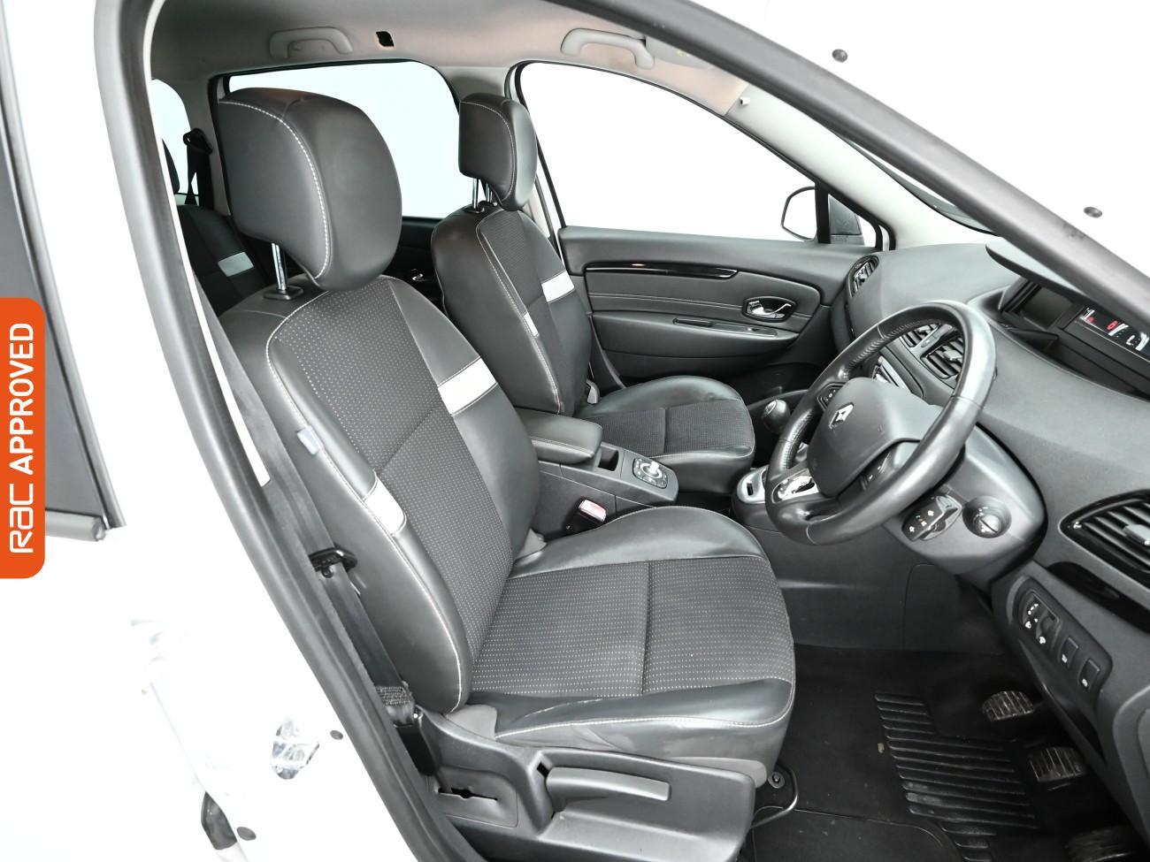 Used Renault Grand Scenic 2016 for sale - 77249567: Photo 12