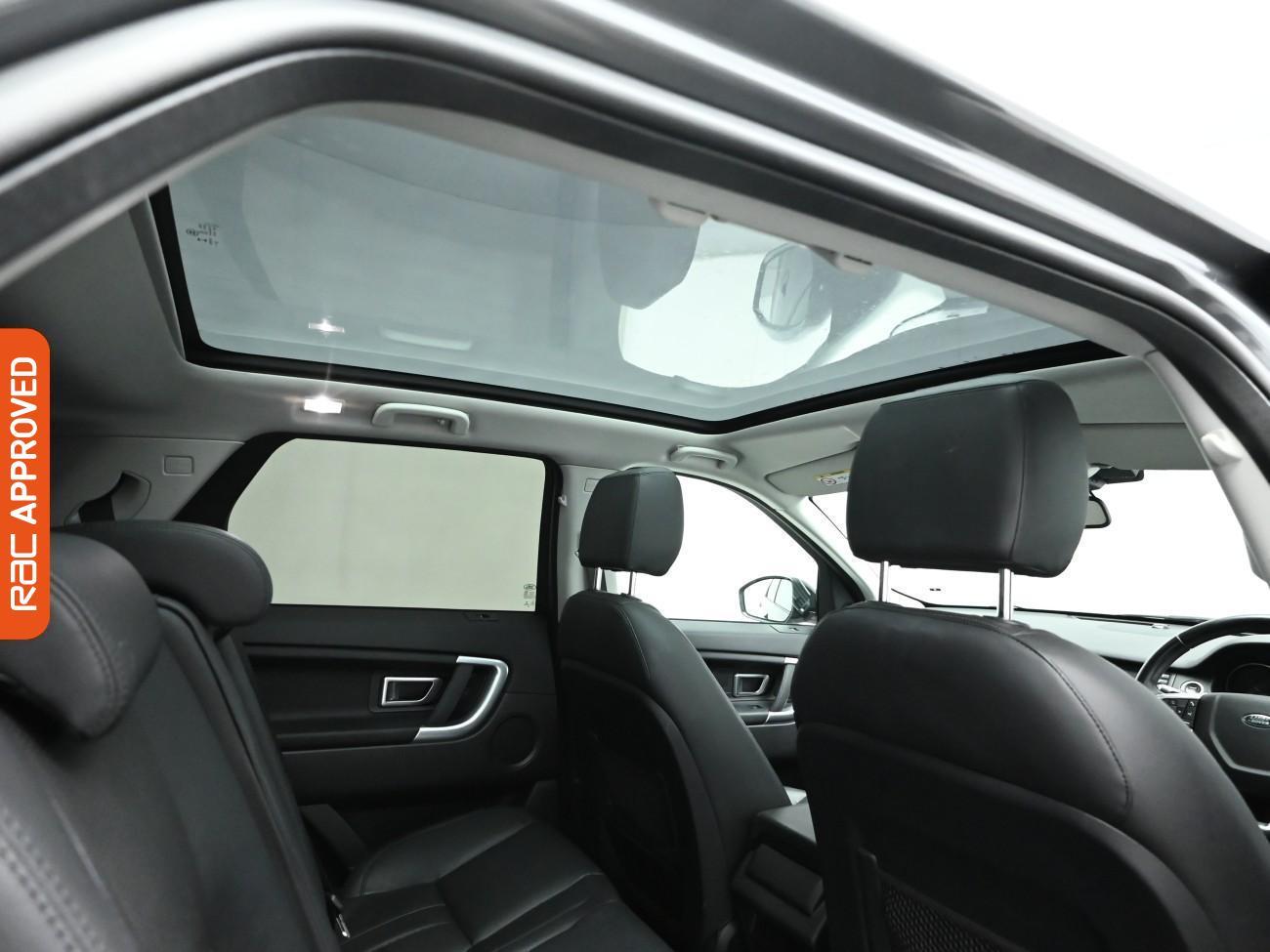 Used Land Rover Discovery Sport 2016 for sale - 77172663: Photo 3