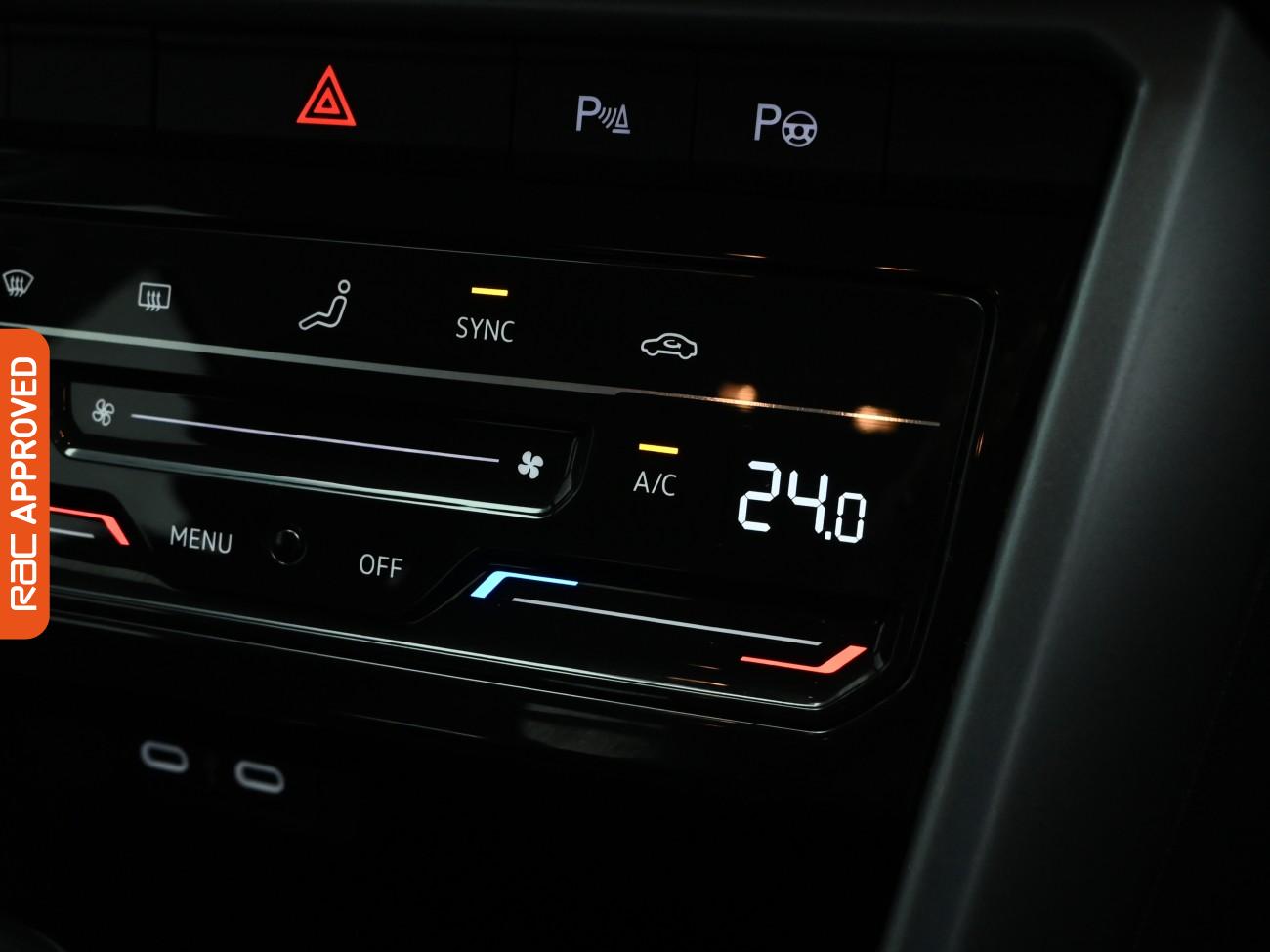 Used Volkswagen T-Roc 2023 for sale - 76535317: Photo 15