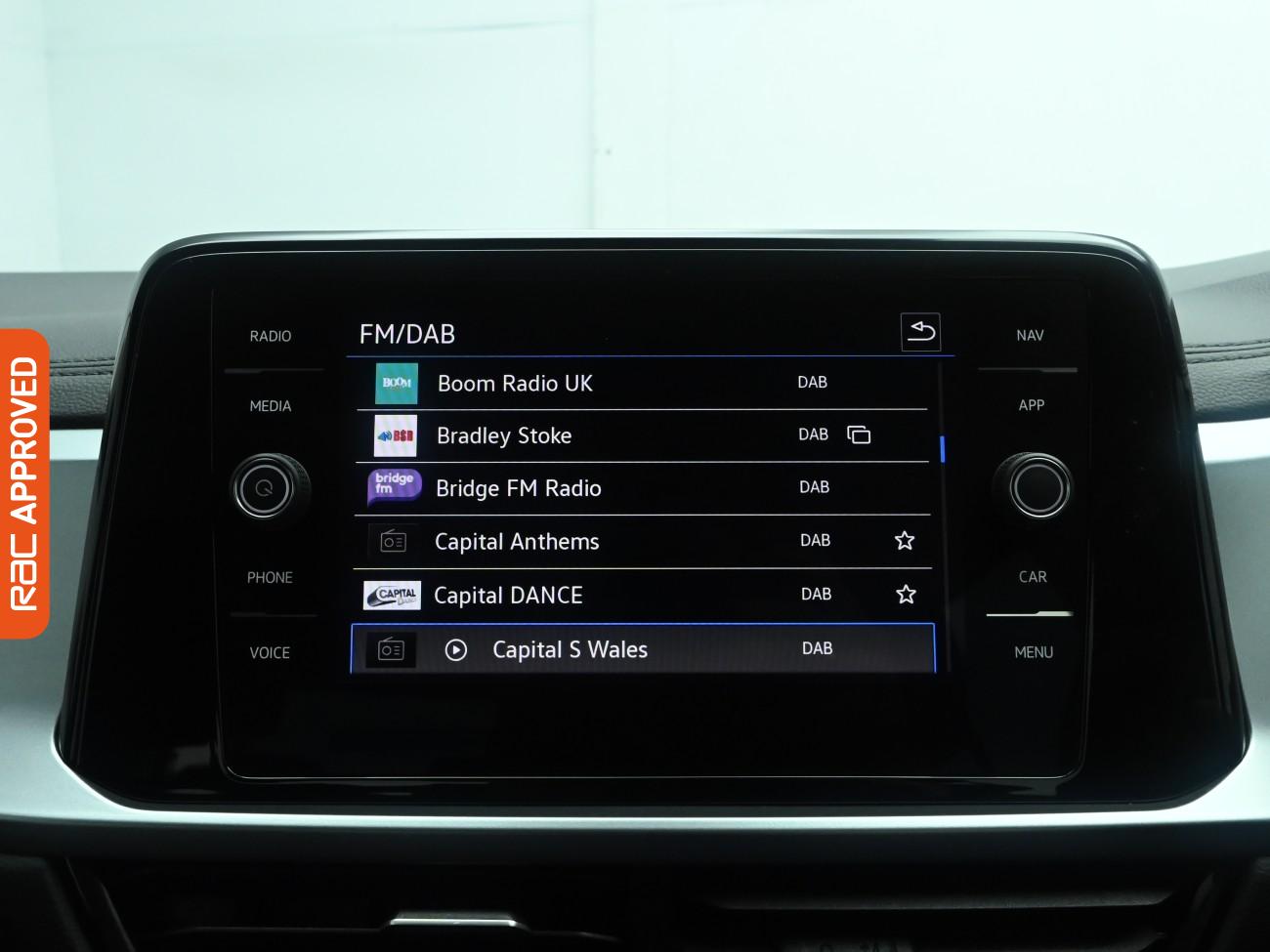 Used Volkswagen T-Roc 2023 for sale - 76535317: Photo 19