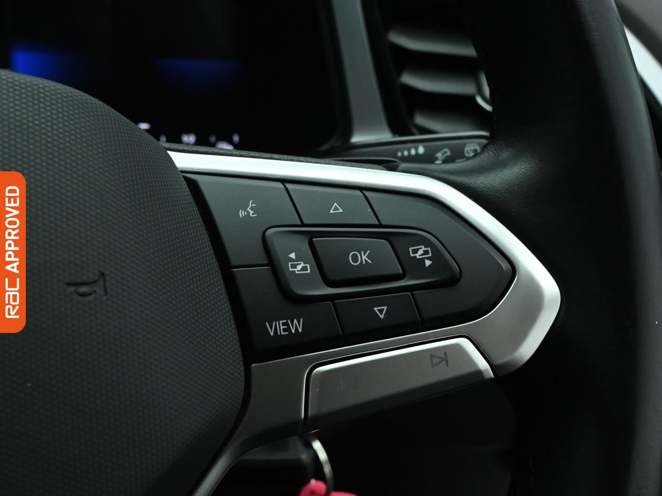 Used Volkswagen T-Roc 2023 for sale - 76535317: Photo 23