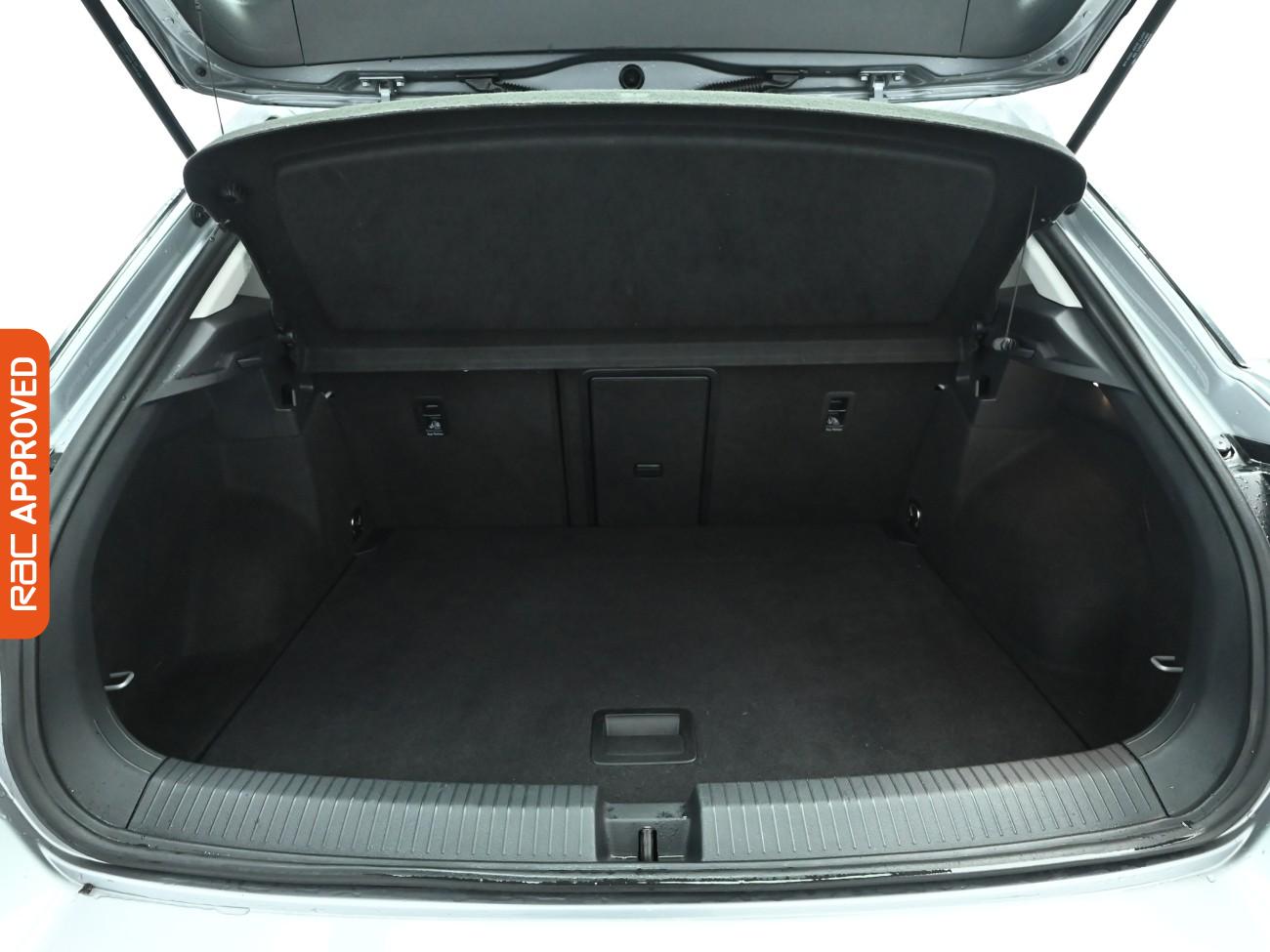 Used Volkswagen T-Roc 2023 for sale - 76535317: Photo 25