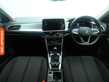 Used Volkswagen T-Roc 2023 for sale - 76535317: Photo