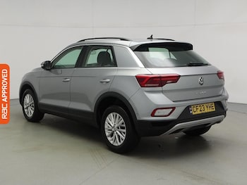 Used Volkswagen T-Roc 2023 for sale - 76535317: Photo