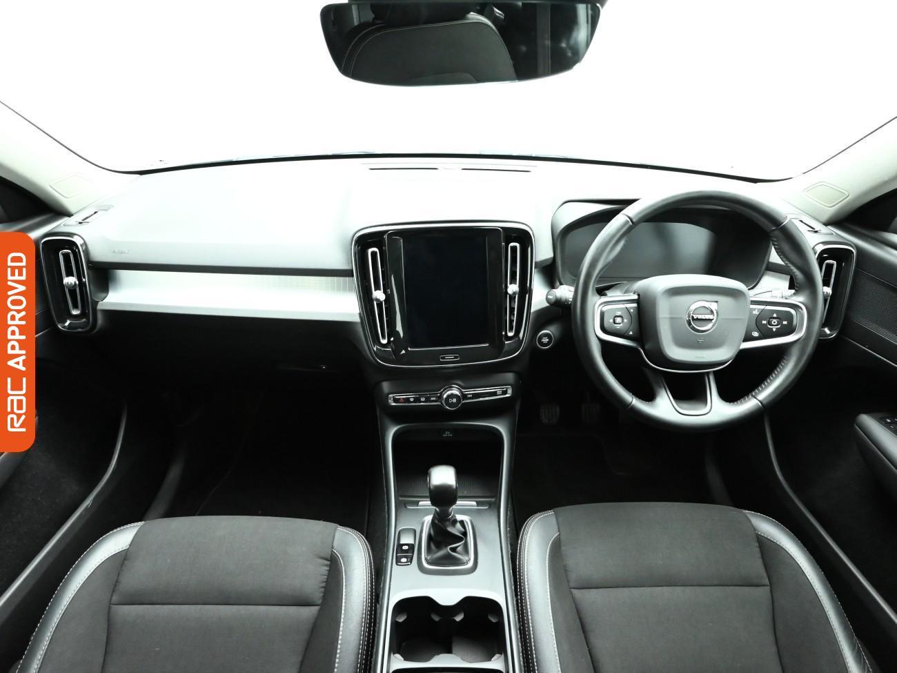 Used Volvo XC40 2020 for sale - 77451239: Photo 2