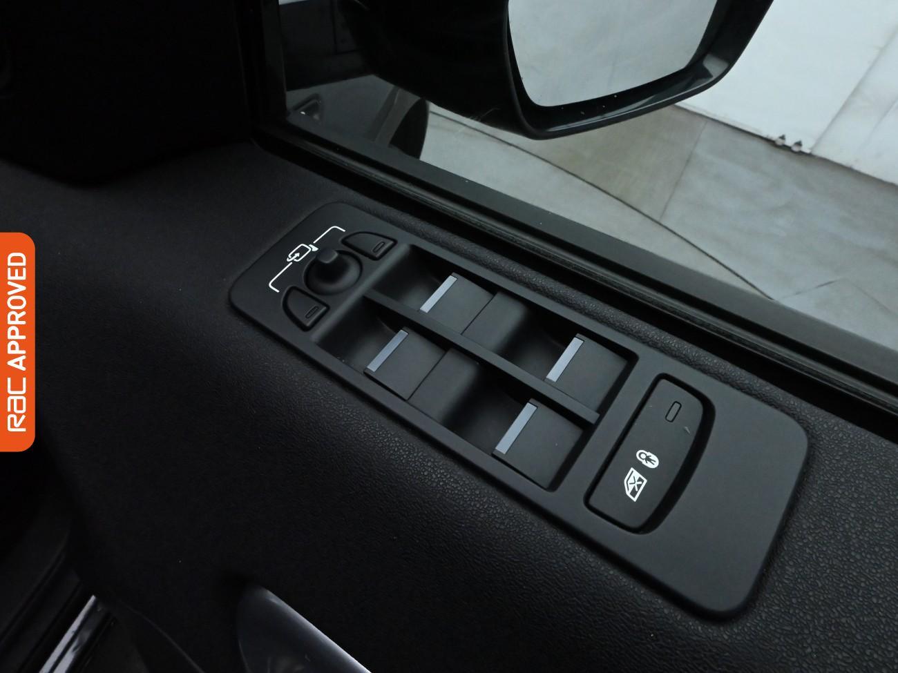 Used Land Rover Discovery Sport 2018 for sale - 76670327: Photo 24