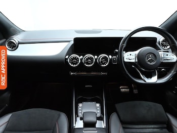 Used Mercedes-Benz EQA 2023 for sale - 76298715: Photo 2
