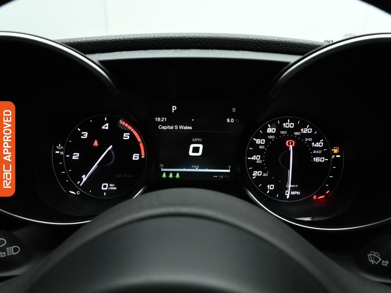 Used Alfa Romeo Giulia 2017 for sale - 78132354: Photo 11