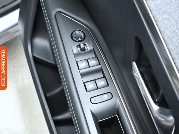 Used Peugeot 3008 2021 for sale - 76113732: Photo 24
