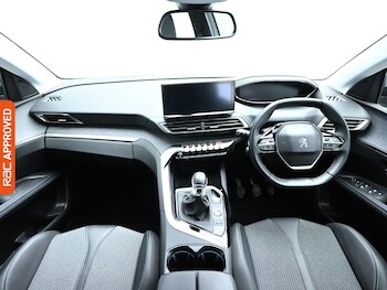 Used Peugeot 3008 2021 for sale - 76113732: Photo 2