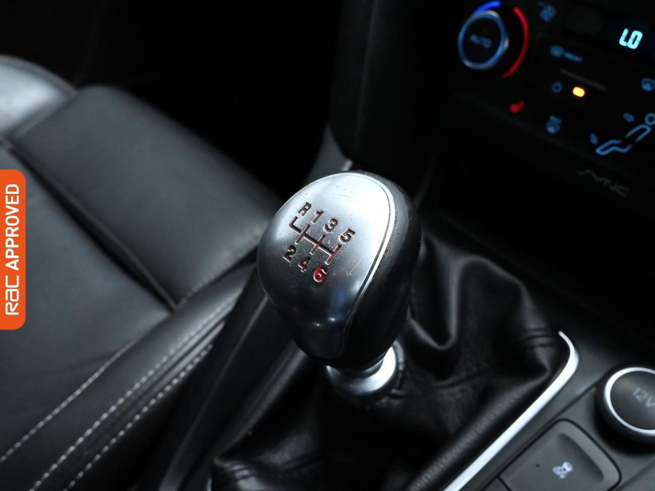 Used Ford Focus 2015 for sale - 75918326: Photo 16