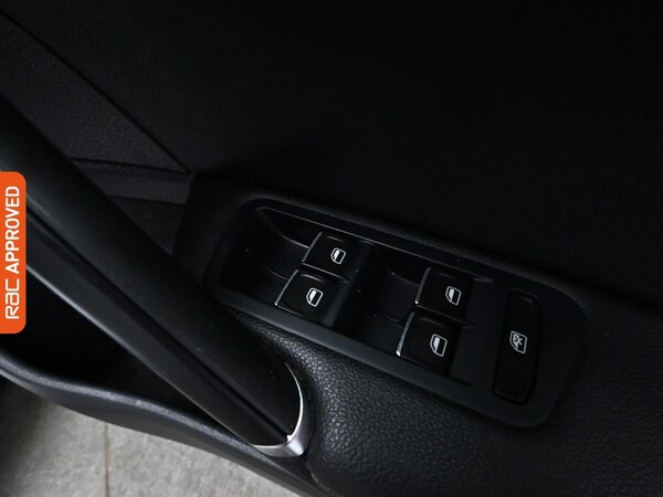 Used Volkswagen Golf 2018 for sale - 75105354: Photo 25