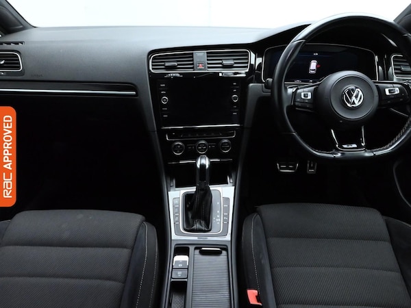 Used Volkswagen Golf 2018 for sale - 75105354: Photo 2