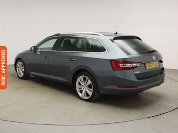 Used Skoda Superb 2017 for sale - 78632973: Photo
