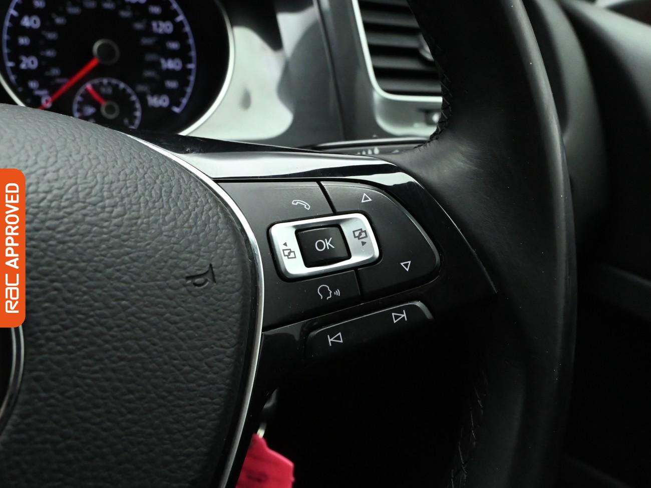 Used Volkswagen Golf 2017 for sale - 77675063: Photo 23