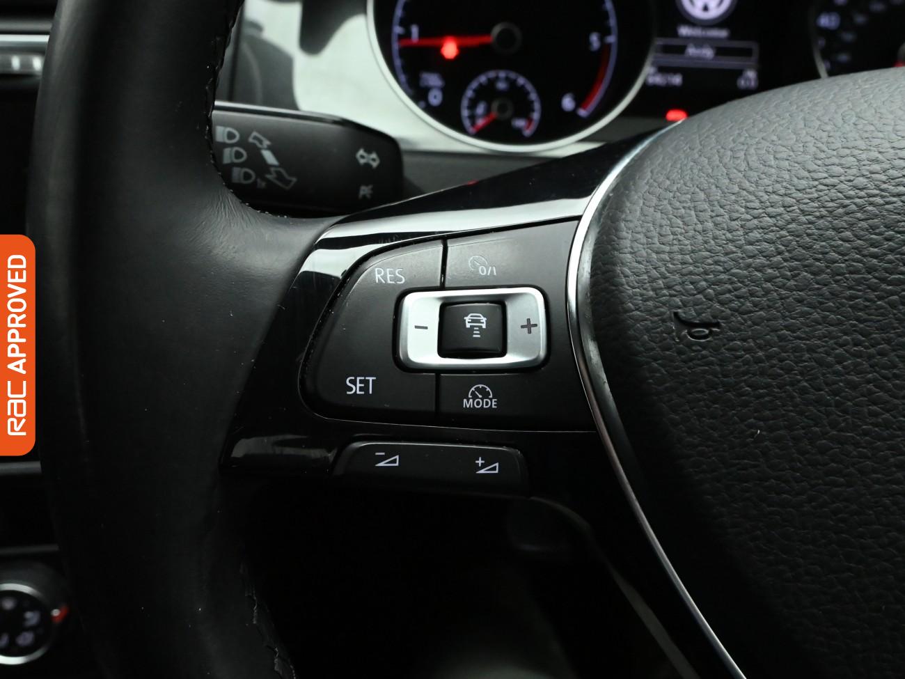 Used Volkswagen Golf 2017 for sale - 77675063: Photo 25