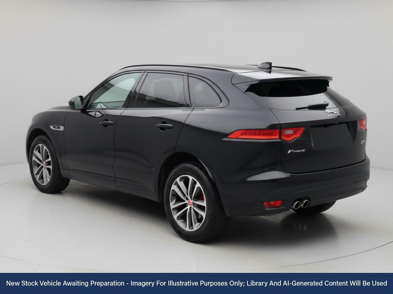 Used Jaguar F-Pace 2018 for sale - 76985229: Photo 2