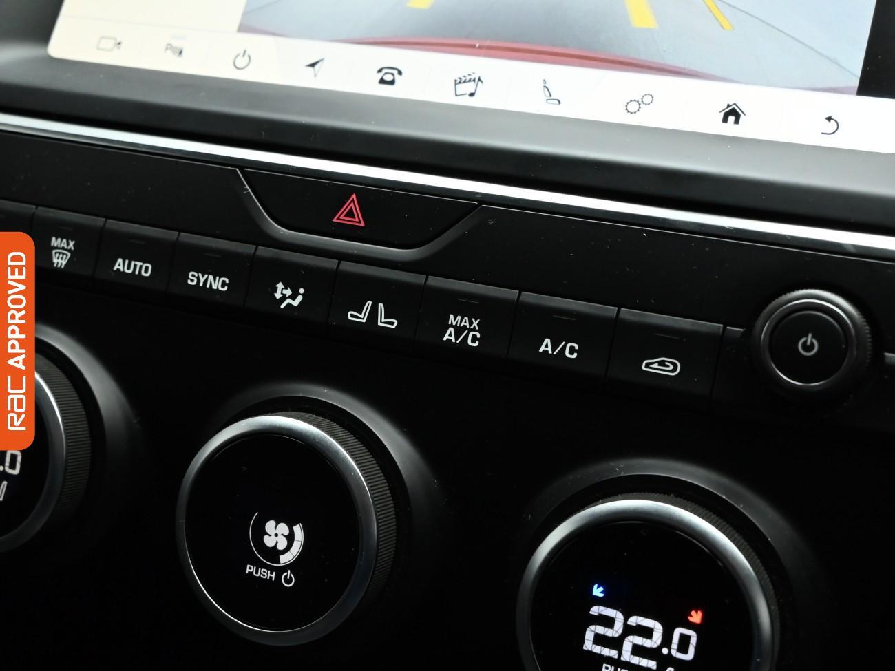 Used Jaguar E-Pace 2019 for sale - 77112609: Photo 17