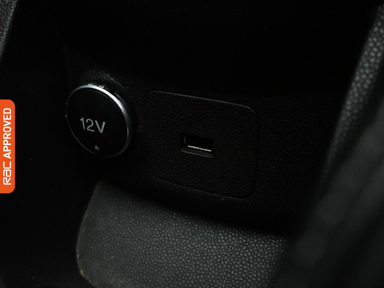 Used Ford Fiesta 2016 for sale - 77878898: Photo 27