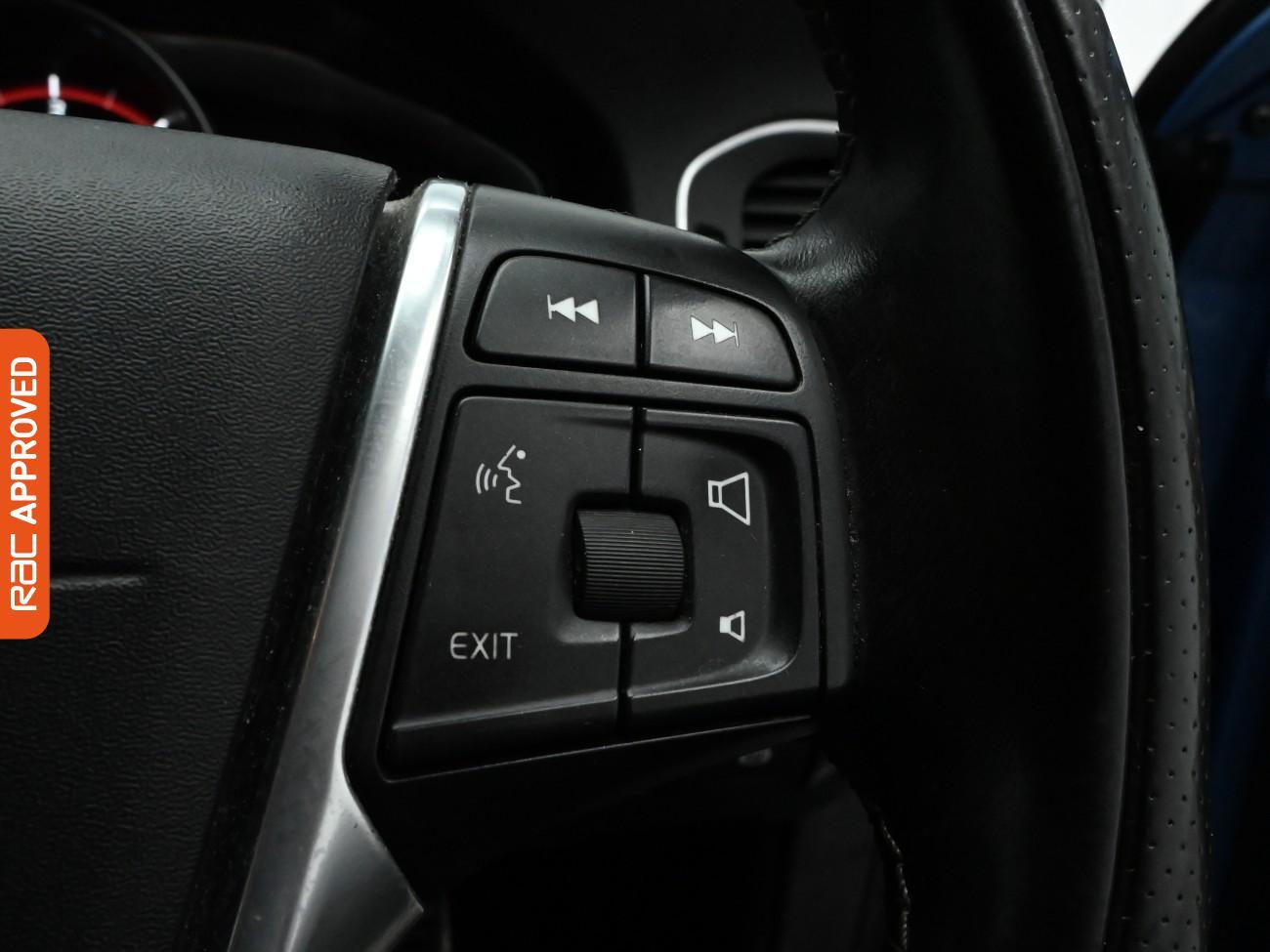 Used Volvo V60 2016 for sale - 76890197: Photo 21