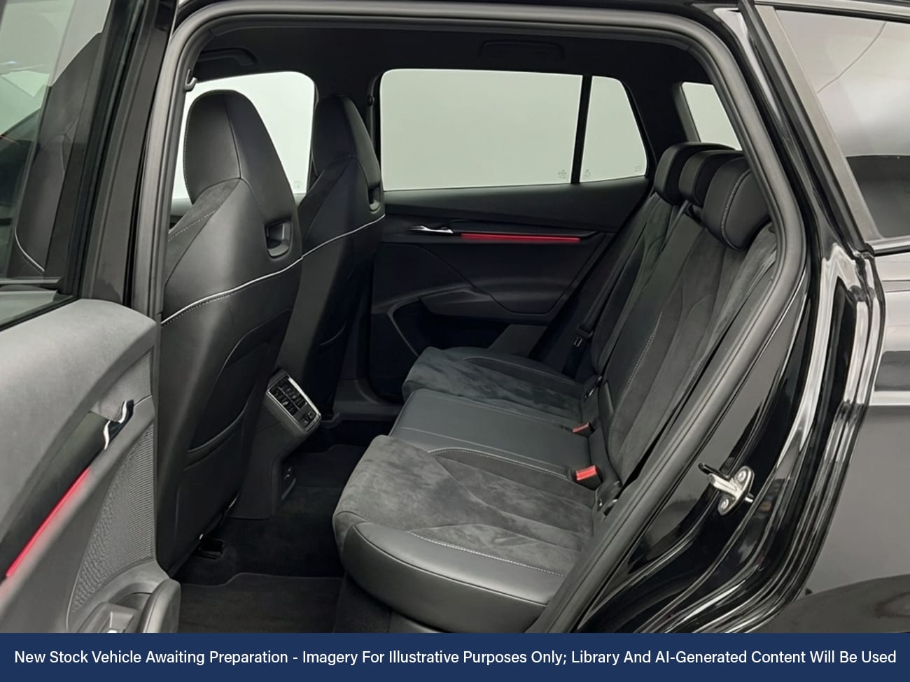 Used Skoda Enyaq 2023 for sale - 77000645: Photo 4