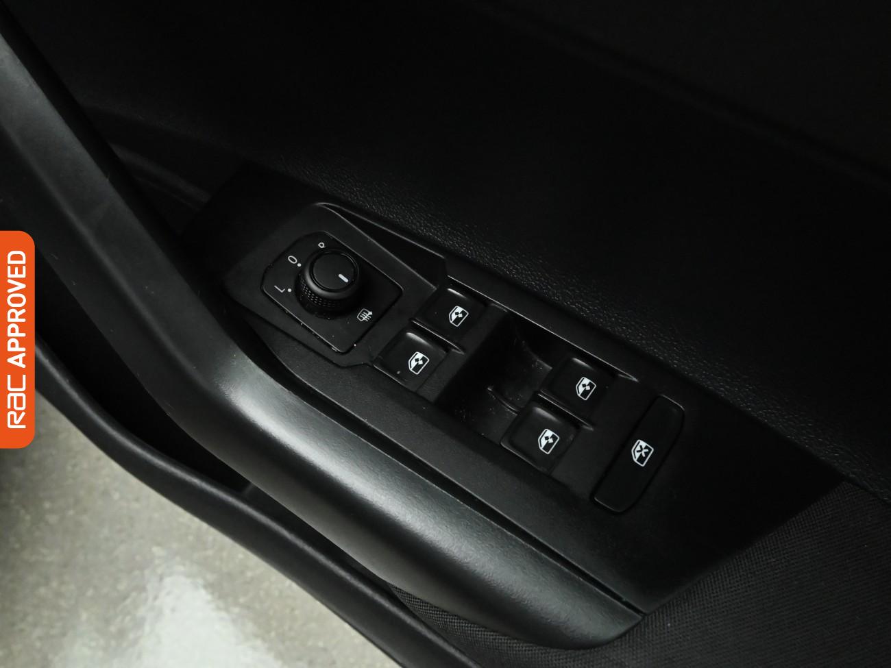 Used Volkswagen Polo 2020 for sale - 77194823: Photo 25