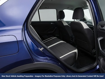 Used Volkswagen T-Roc 2018 for sale - 77249574: Photo